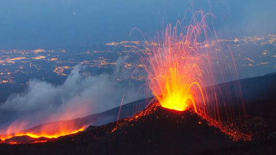 eruzione dell'Etna (maggio 2021)