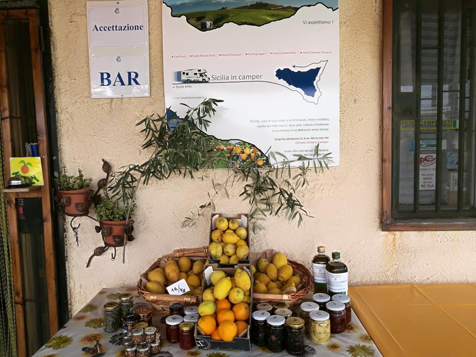bar